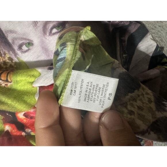 Betsey Johnson vintage 90s Queen of Apple Top Vintage All over print Rare - Picture 6 of 6